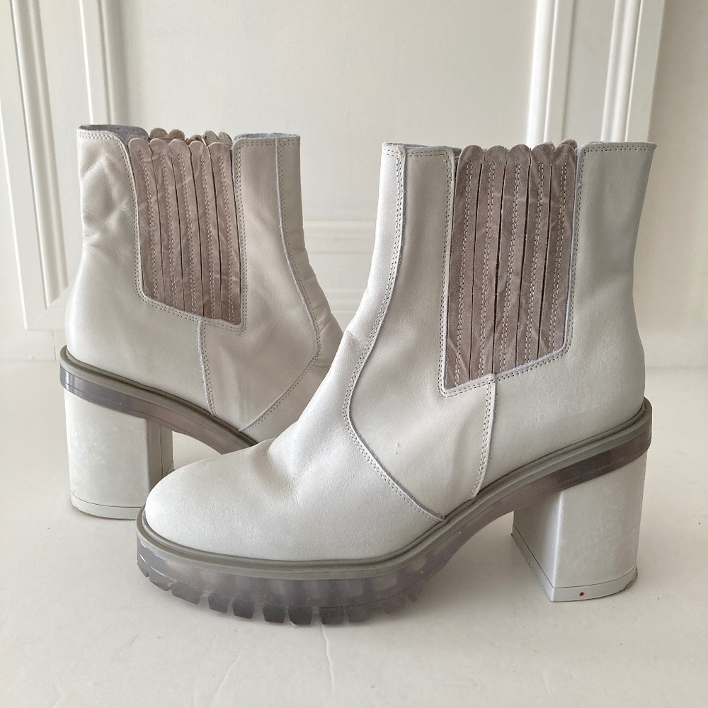 Free People James Chelsea Gray Leather Heeled Boots Sz 41